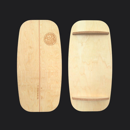 Motion Rocker von Mecos Boards – Vorder- und Rückseite des Balance Trainers aus Birkenholz mit rutschfesten Kork-Rails für Gleichgewichts- und Stabilisationstraining.