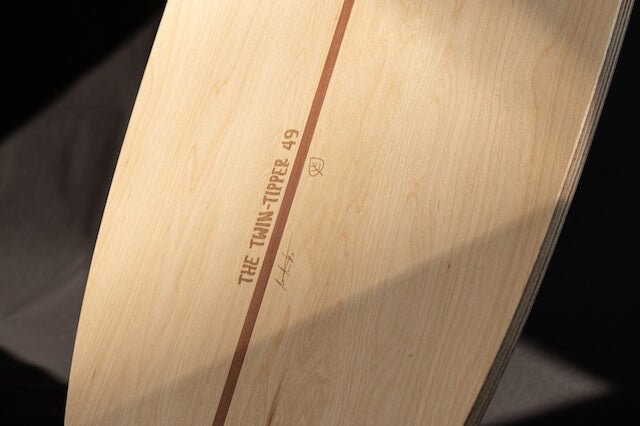 THE TWIN-TIPPER BALANCE BOARD - MECOS BOARDS